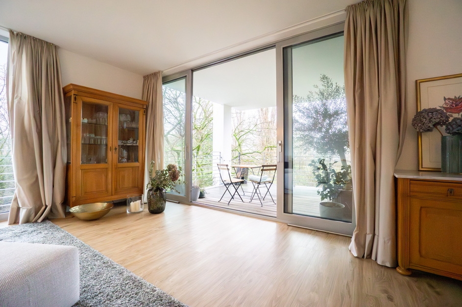 Düsseldorf-Oberkassel: Exklusives Wohnen in Oberkassel – Großzügige Traumwohnung mit Blick ins Grüne - Foto 4