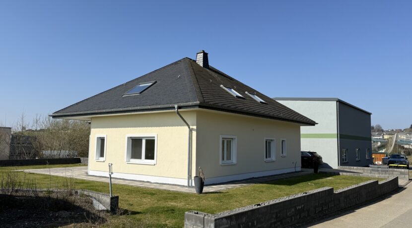 Straßenansicht