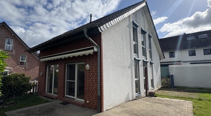 Modernes, freistehendes Einfamilienhaus in Moers-Repelen