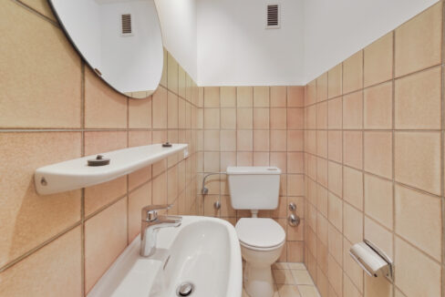 Gäste WC KI generiert