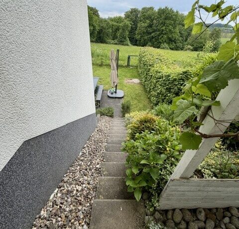 Zugang außen zum Garten