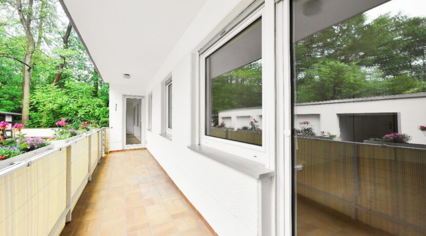großzügige Loggia