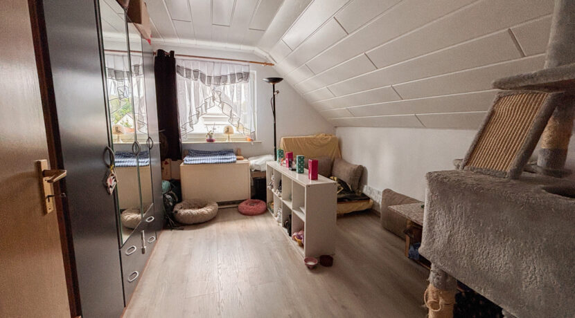 Schlafzimmer DG