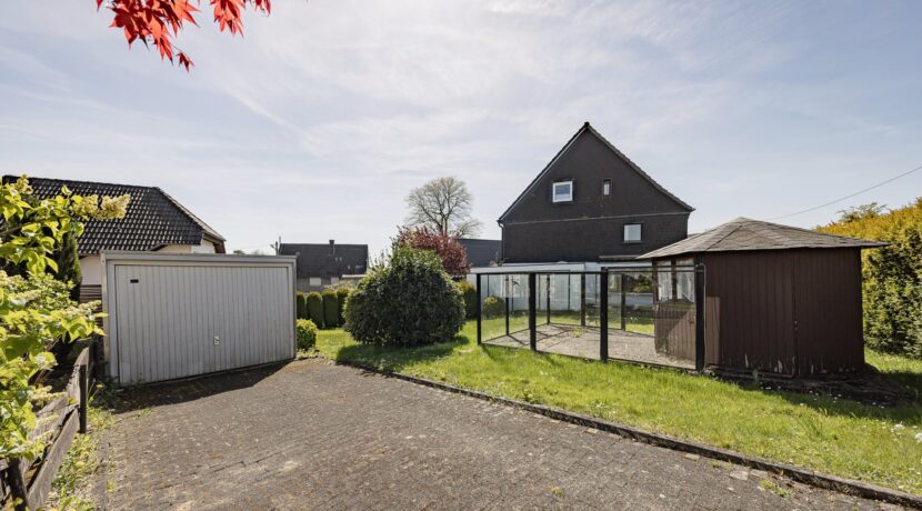 Hausansicht vom Garten