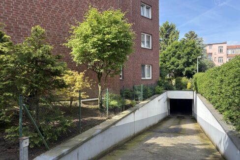 Tiefgaragenzufahrt