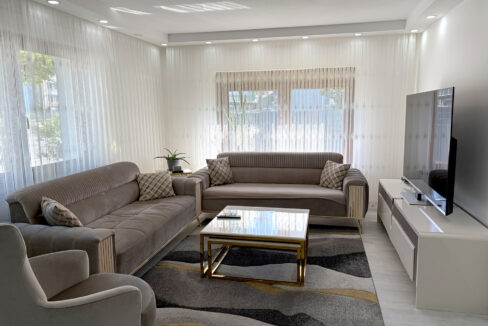 Wohnzimmer (EG)