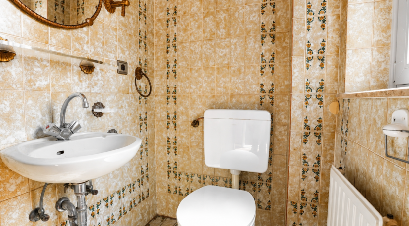 Eines von zwei Gäste-WC