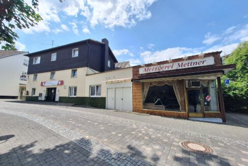 Straßenansicht