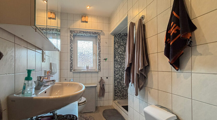 Badezimmer EG