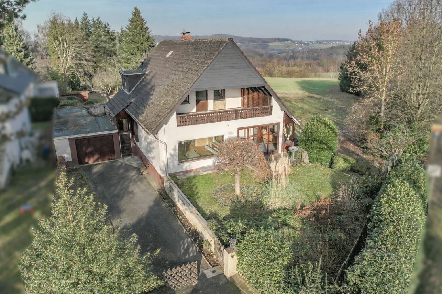 Rohdiamant mit Potenzial: Entkerntes Haus mit viel Platz für Mensch & Tier. 5686 m² Grundstück!