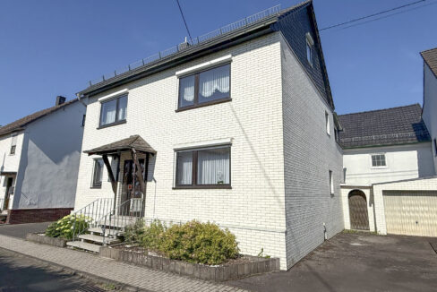 Haus 1
