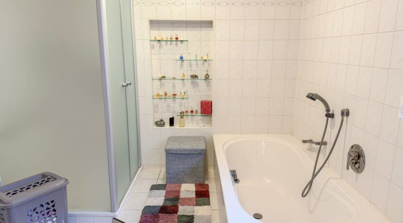 Haus 2 OG Duschbad