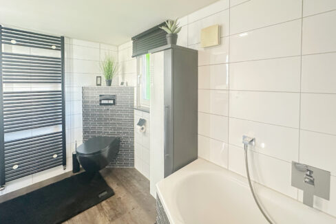 1. OG Badezimmer