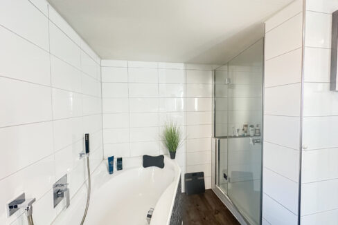 1. OG Badezimmer EG