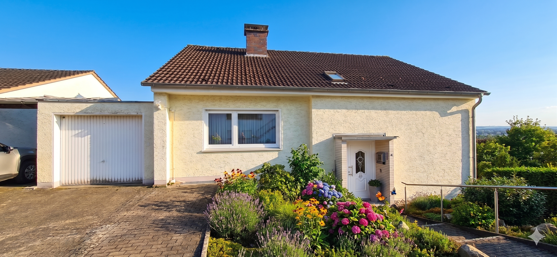 Einfamilienhaus, Garage , Fernblick ins Sauerland in Fröndenberg, ruhige Sackgasse, Ausbaureserve