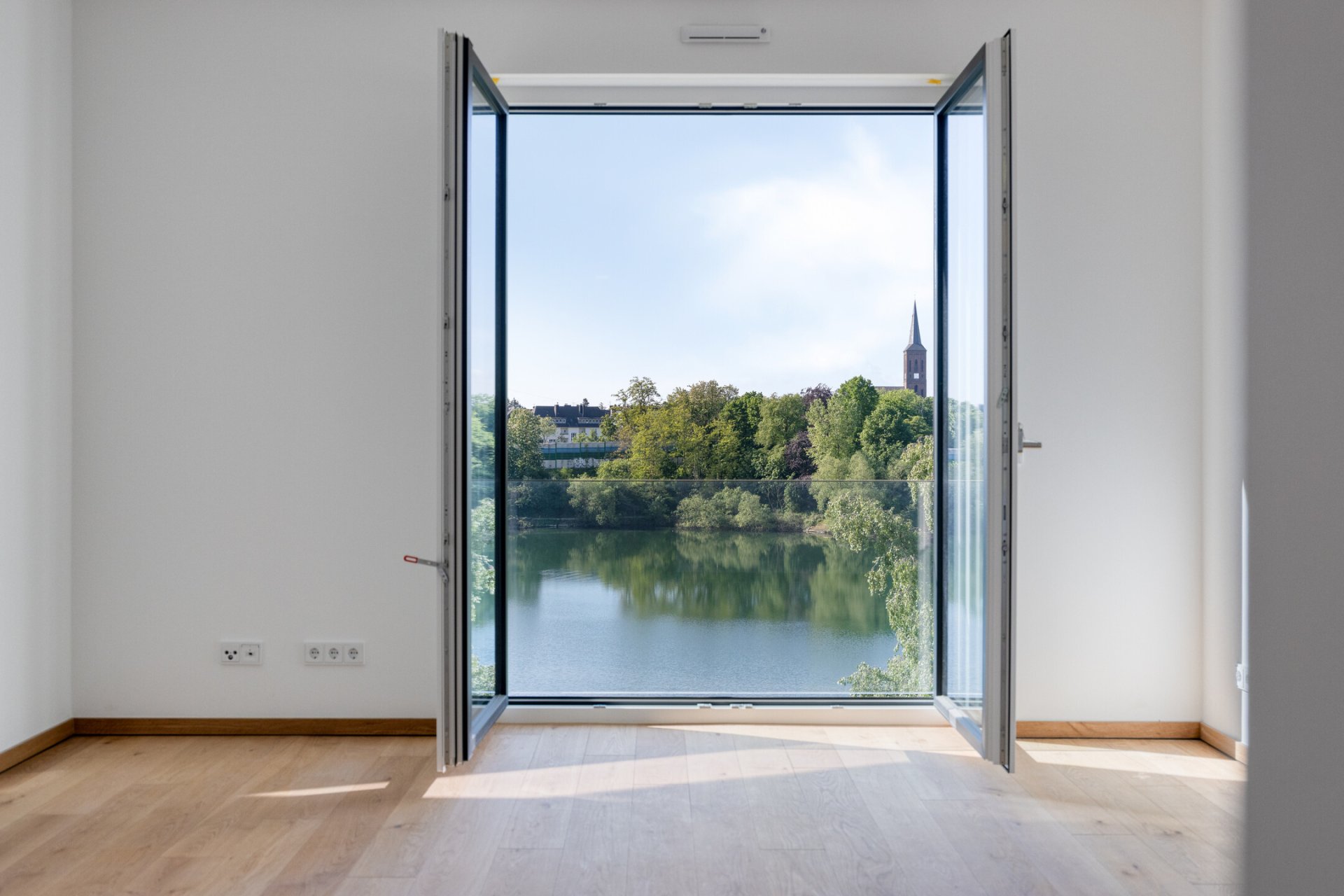 Waterfront ! Erstbezug ! EBK ! exklusive Neubau Wohnung