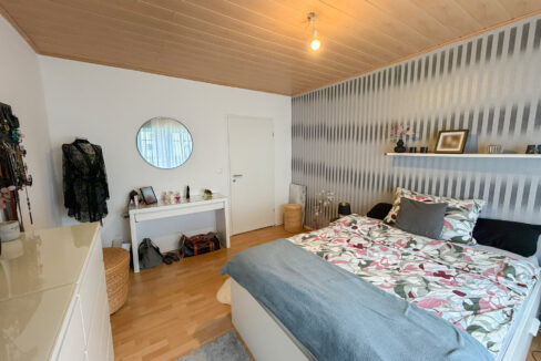 Schlafzimmer (UG)