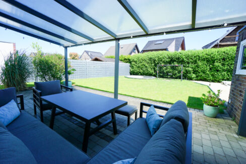 ... mit Zugang zur Terrasse