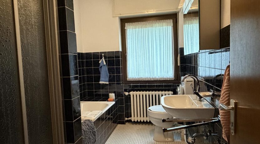 Badezimmer EG