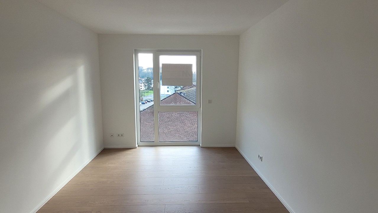 Erstbezug: Moderne 2-Zi.-Wohnung mit Einbauküche in zentraler Lage von Leichlingen - Foto 2