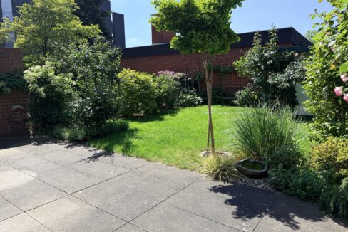 Terrasse + Garten