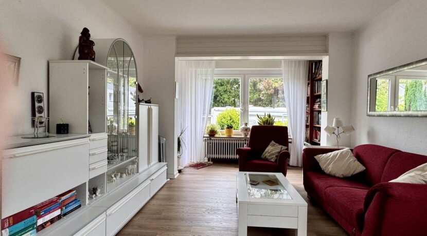 Altbau - Wohnen EG rechts