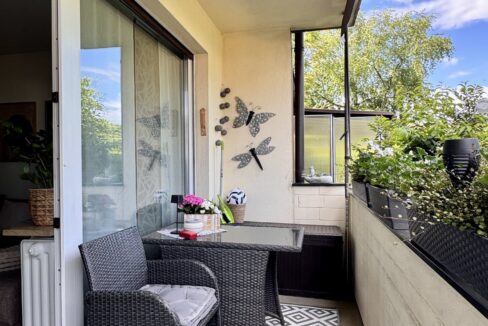 Altbau - Balkon EG links