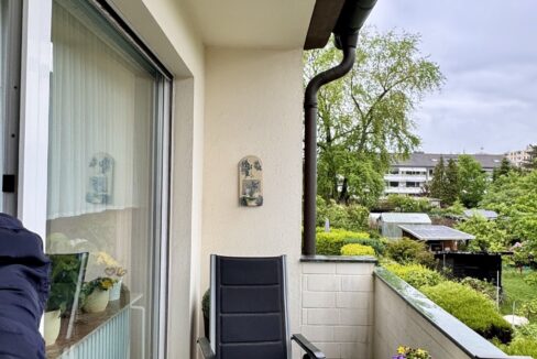 Altbau - Balkon OG links