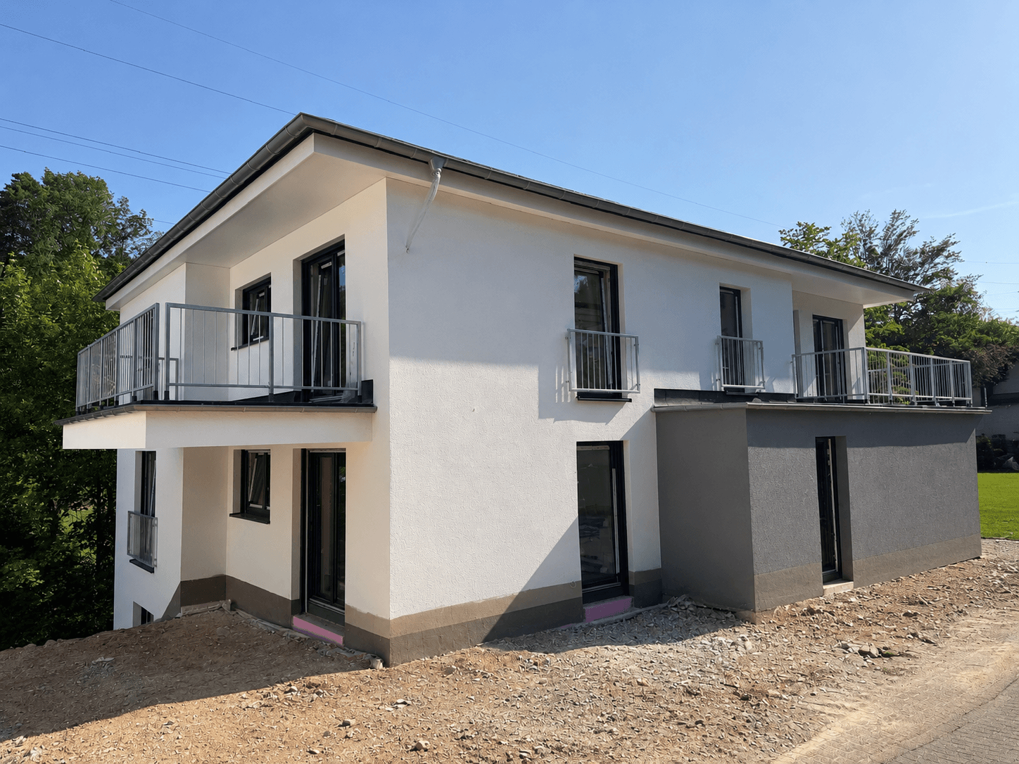 Neubau-Erstbezug! 3-Zimmerwohnung mit Terrasse und Garten