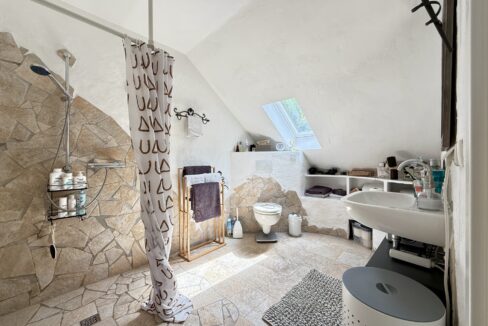 Badezimmer DG