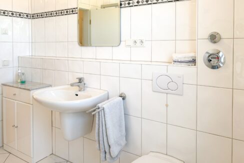 großes Badezimmer
