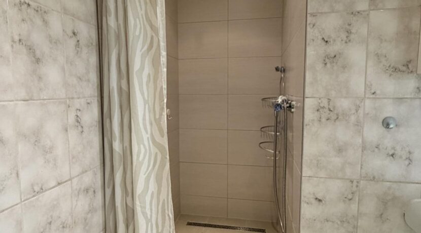 ...Dusche und