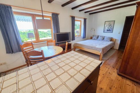 Einliegerwohnung KG
