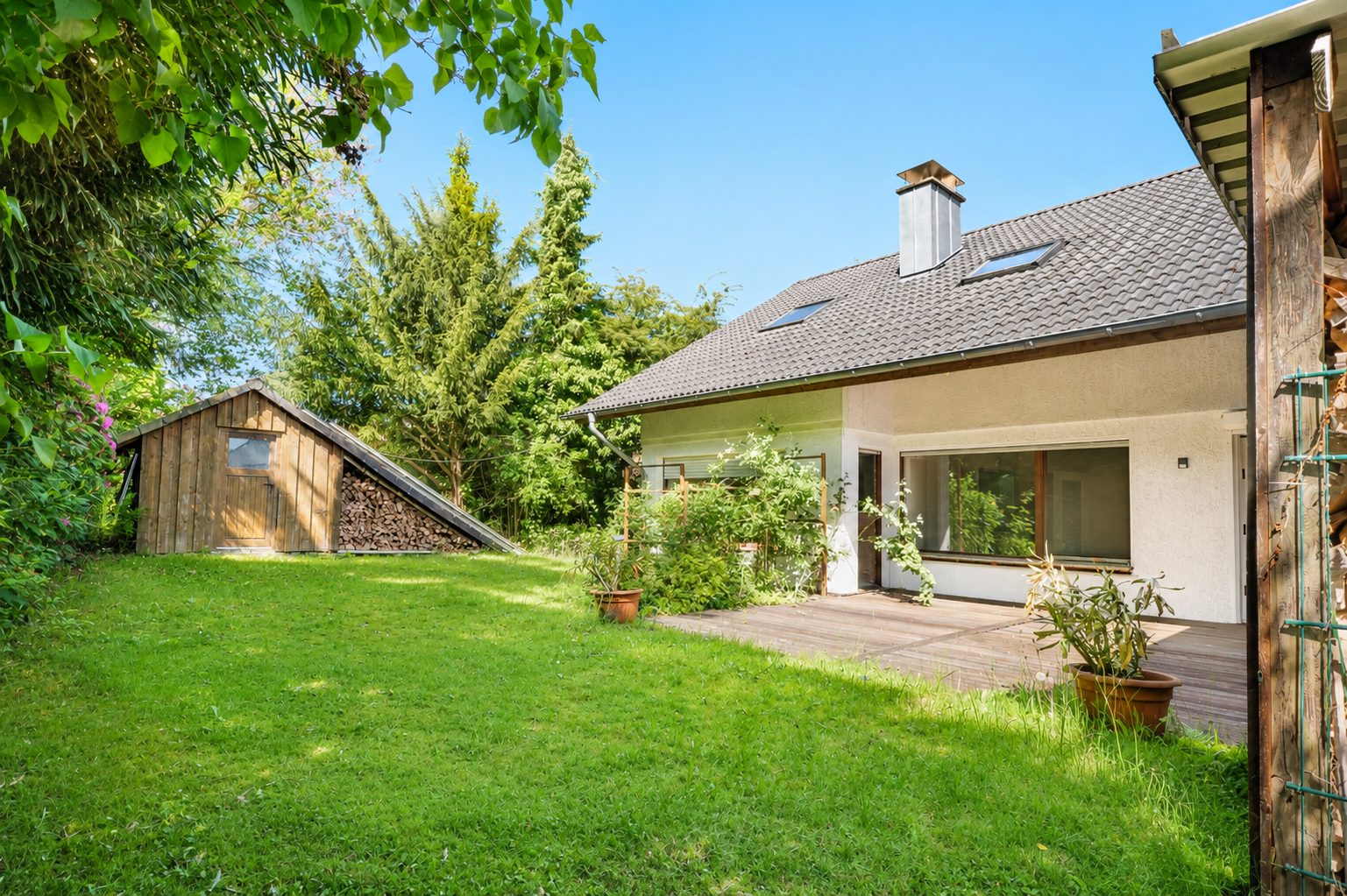Zweifamilienhaus mit Einliegerwohnung nach WEG aufgeteilt mit Kamin und Sauna in Hagen Hohenlimburg