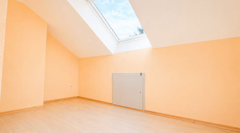 Arbeitszimmer im DG