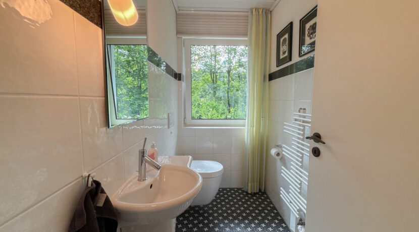 Gäste-WC EG