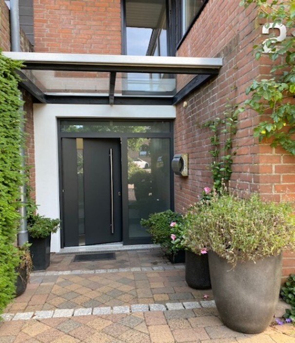 Interessantes Split- Level- Haus mit Carport in Hamminkeln