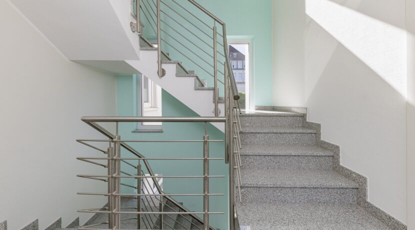 top gepflegtes Treppenhaus