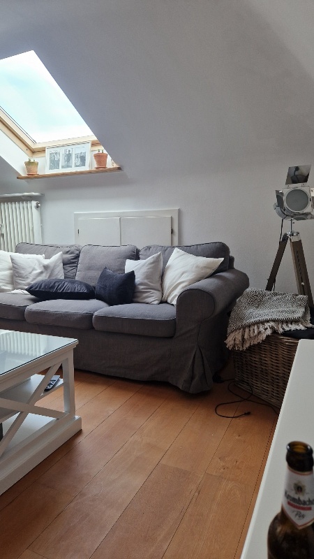 Charmante 3-Zimmer-Wohnung in gepflegter Altbauvilla mit Dachterrasse - Photo 2