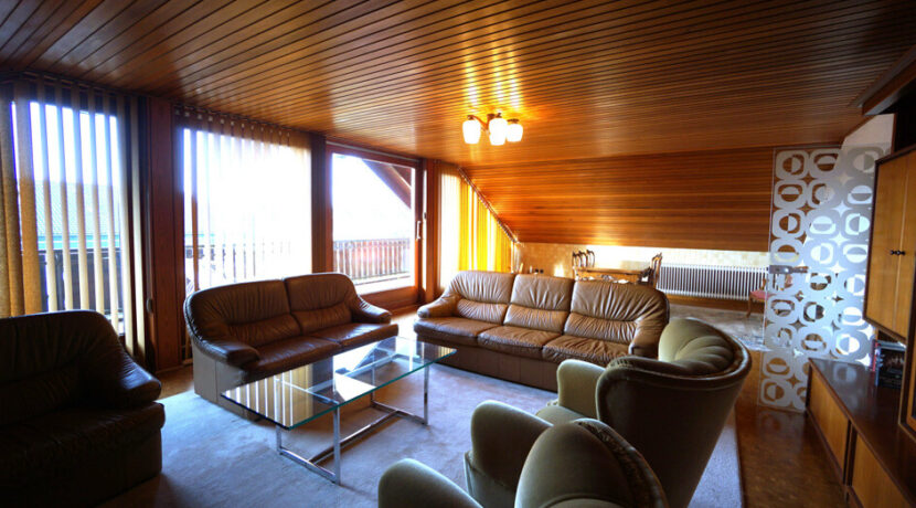 großes Zimmer OG