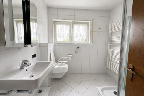 Badezimmer EG