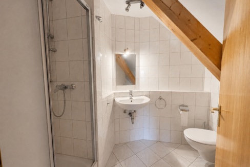 Badezimmer 1.OG