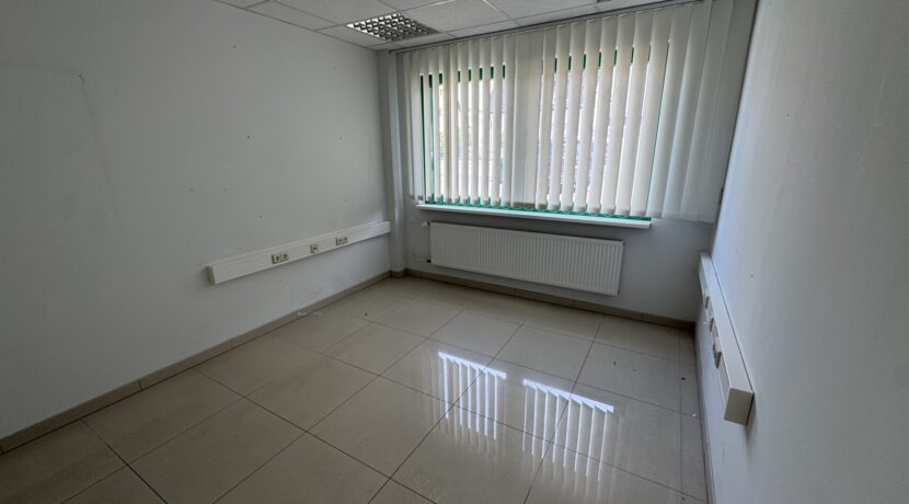 Büro 2 (2)