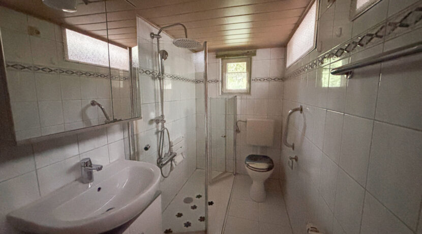 Badezimmer EG