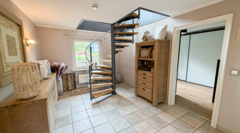 Durchgangszimmer EG