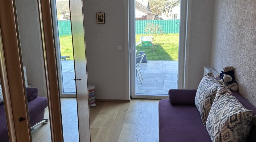 Ankleide / Home Office / Kinderzimmer