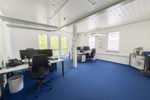 Verwaltungsgebäude: Büro