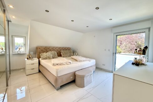 Schlafzimmer OG