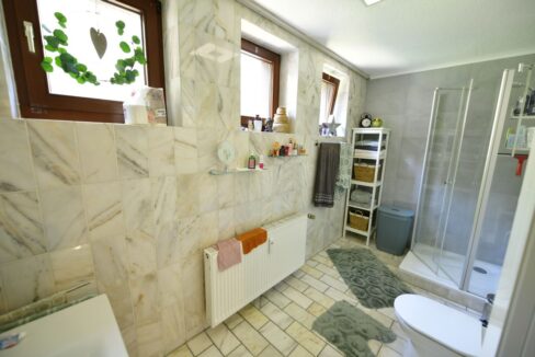 Erdgeschoss Badezimmer