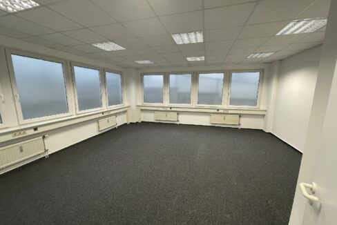 großes Einzelbüro